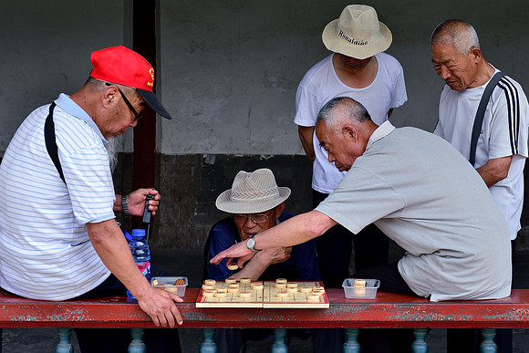 Xiang Qi Chinese chess played everywhere